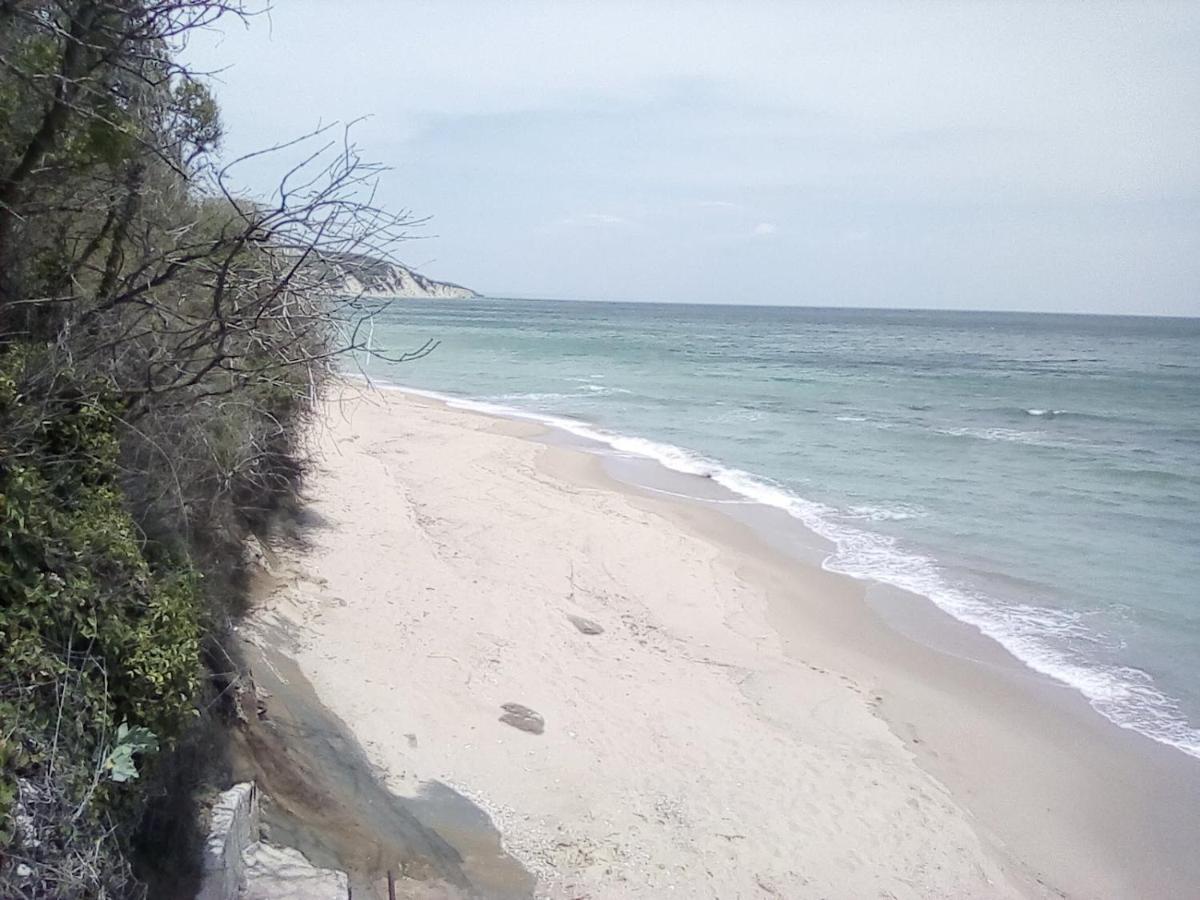 Silver Beach A98 Bjala Exteriör bild